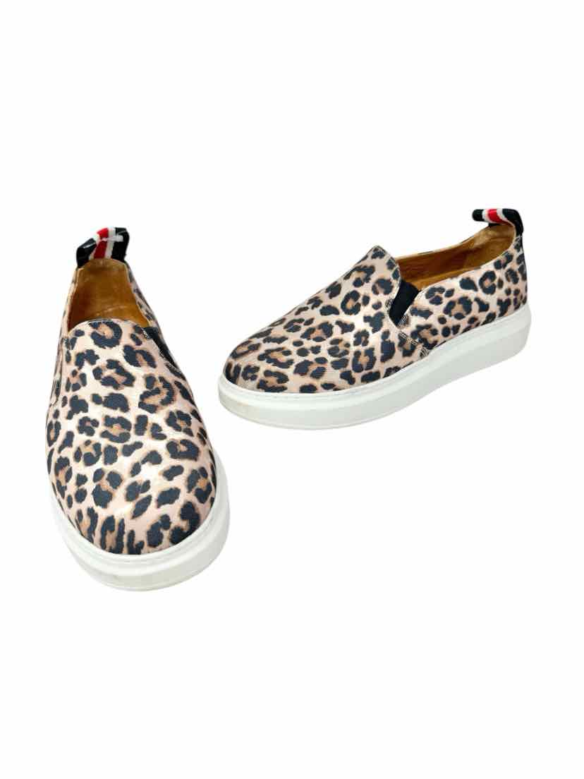 Shoe Size 38 VERONICA BEARD Vanilla Flats