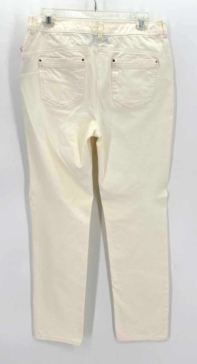 Size M Chico's Cream Twill Pants
