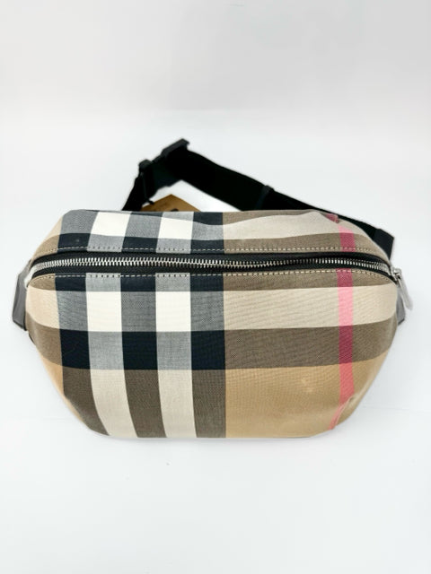 Burberry Luxury - Purse