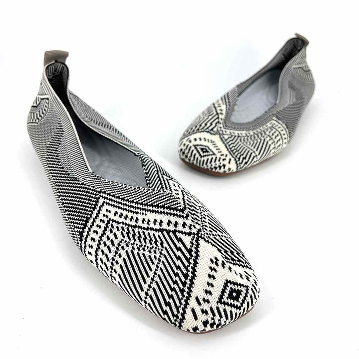 Shoe Size 9.5 Black Knit Flats