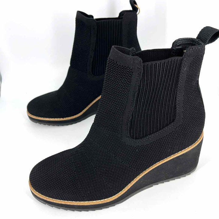 Shoe Size 10 SOFFT Black Knit Boots