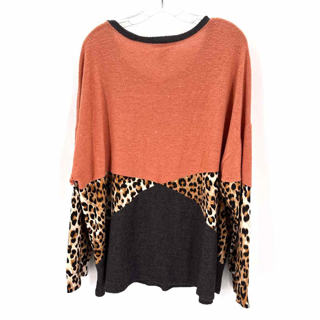 Size 3X Multi-Color Shirt