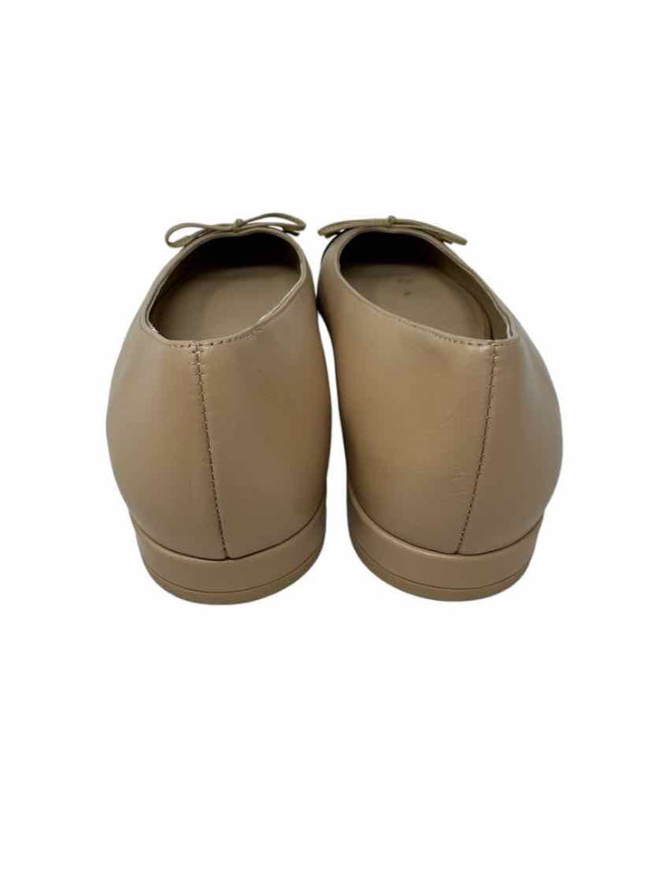Shoe Size 9 Stuart Weitzman Beige Leather Flats