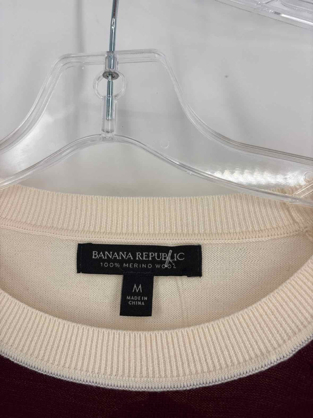 Size M Banana Republic Burgundy Shirt