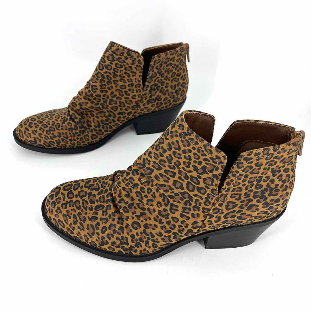 Shoe Size 7.5 KIM ROGERS Tan Boots