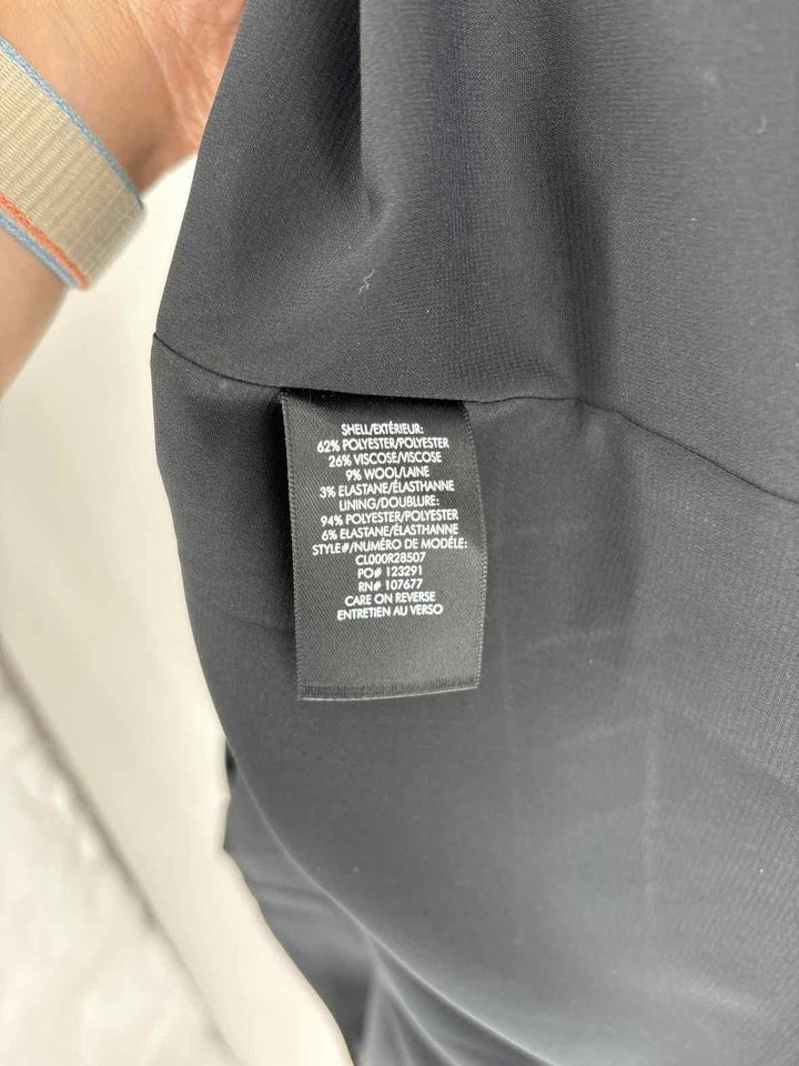 Size 6 Alice + Olivia Black/White Dress