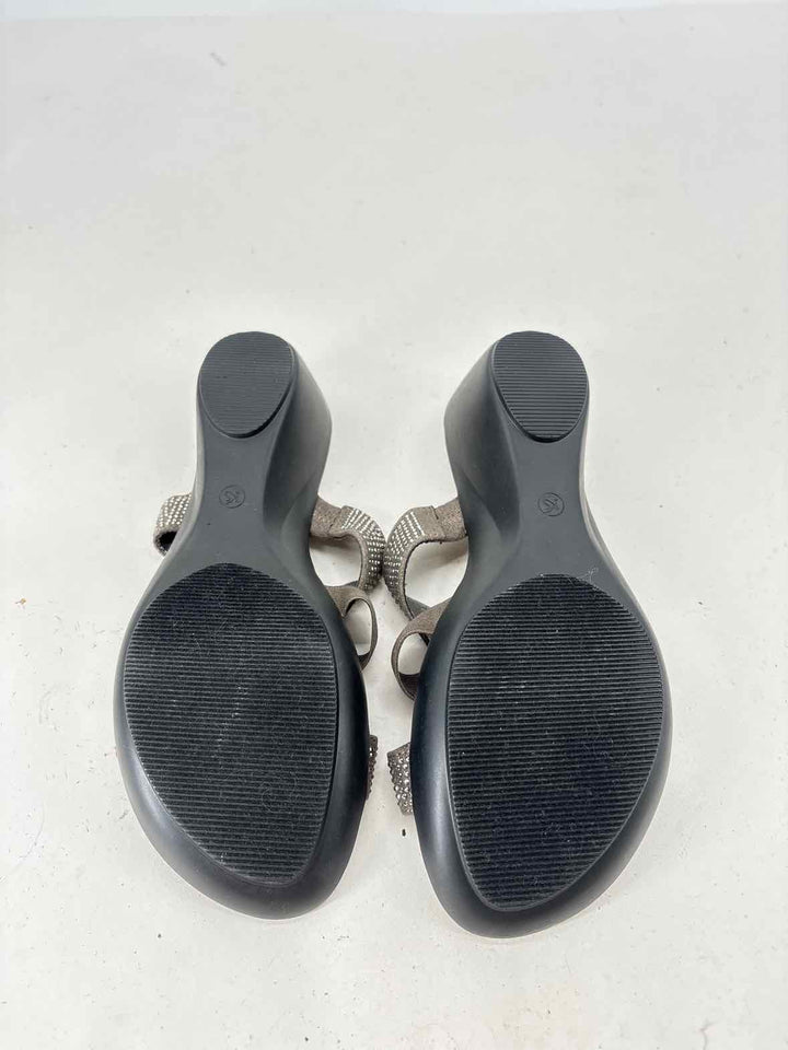 Shoe Size 9.5 Karen Scott Silver Sandals