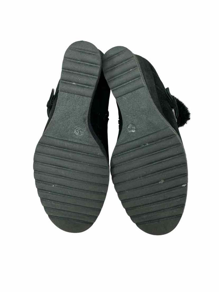 Shoe Size 7.5 Black Suede Boots