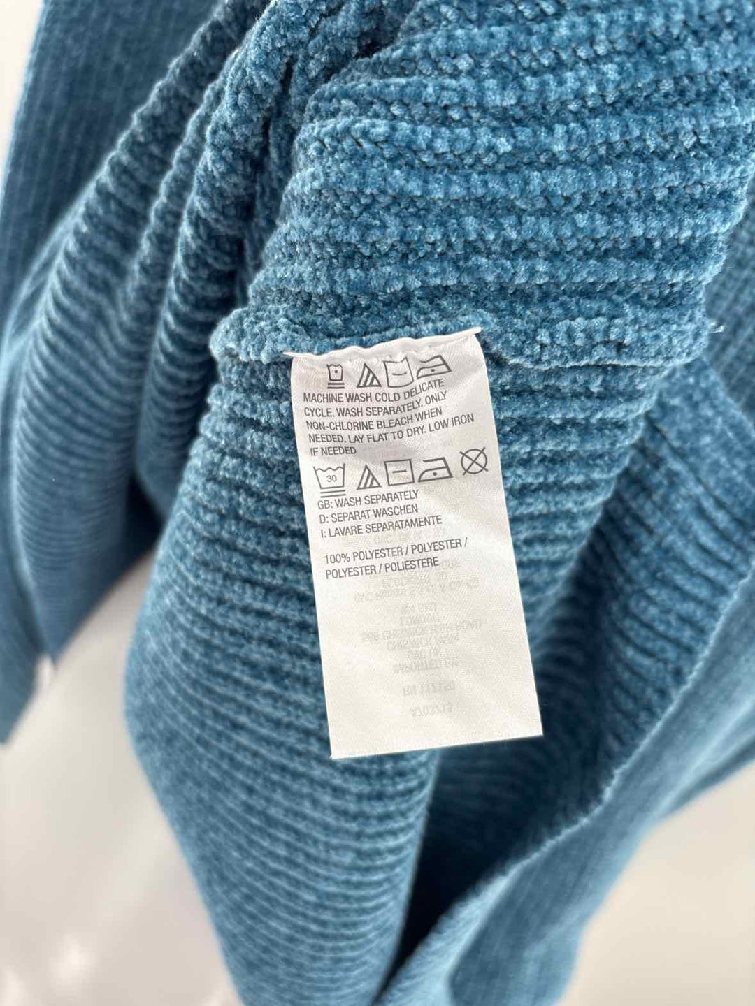Size XL Teal Knit Shirt