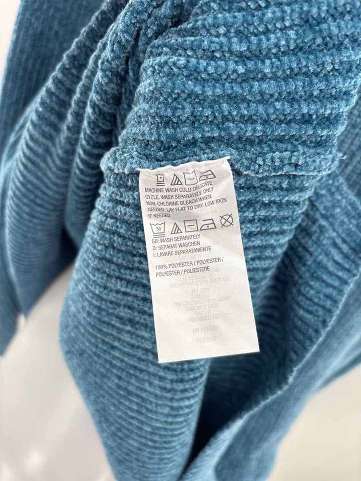 Size XL Teal Knit Shirt