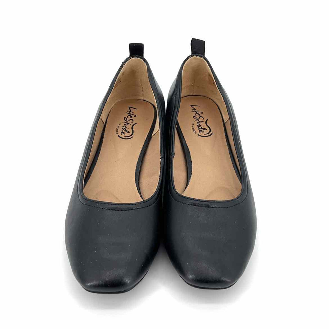 Shoe Size 8.5 LIFESTRIDE Black Pumps
