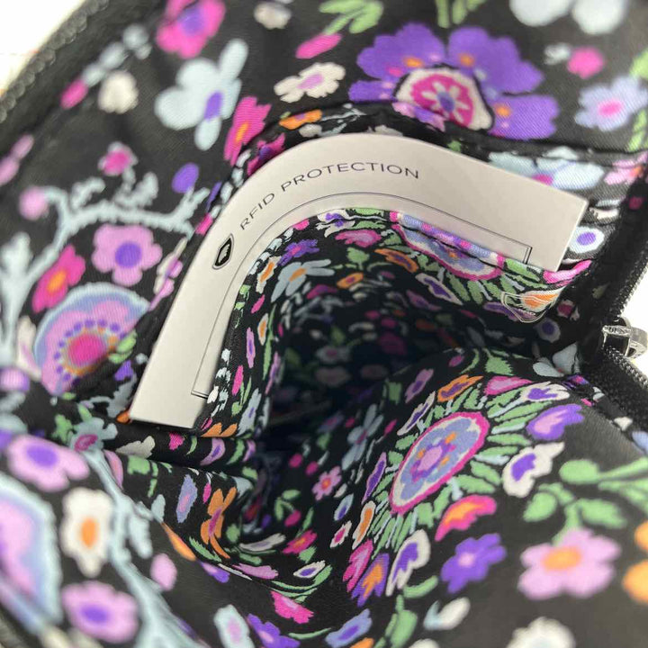 VERA BRADLEY Purse