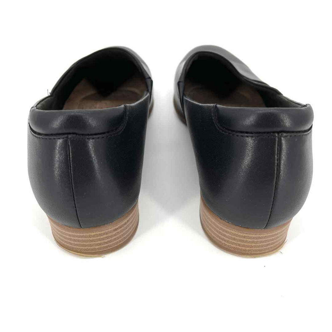Shoe Size 10 CLARKS Black Leather Loafers