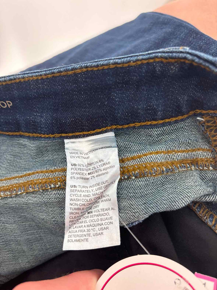Size 6 Chico's Denim Pants