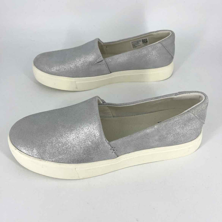 Shoe Size 8 Toms Silver Canvas Sneakers
