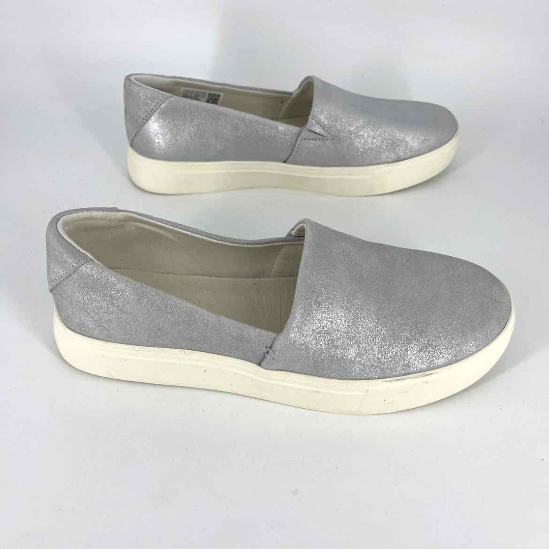 Shoe Size 8 Toms Silver Canvas Sneakers