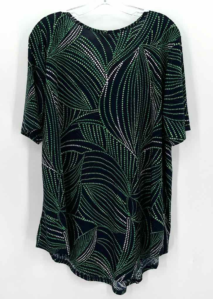 Size 3X Navy Shirt