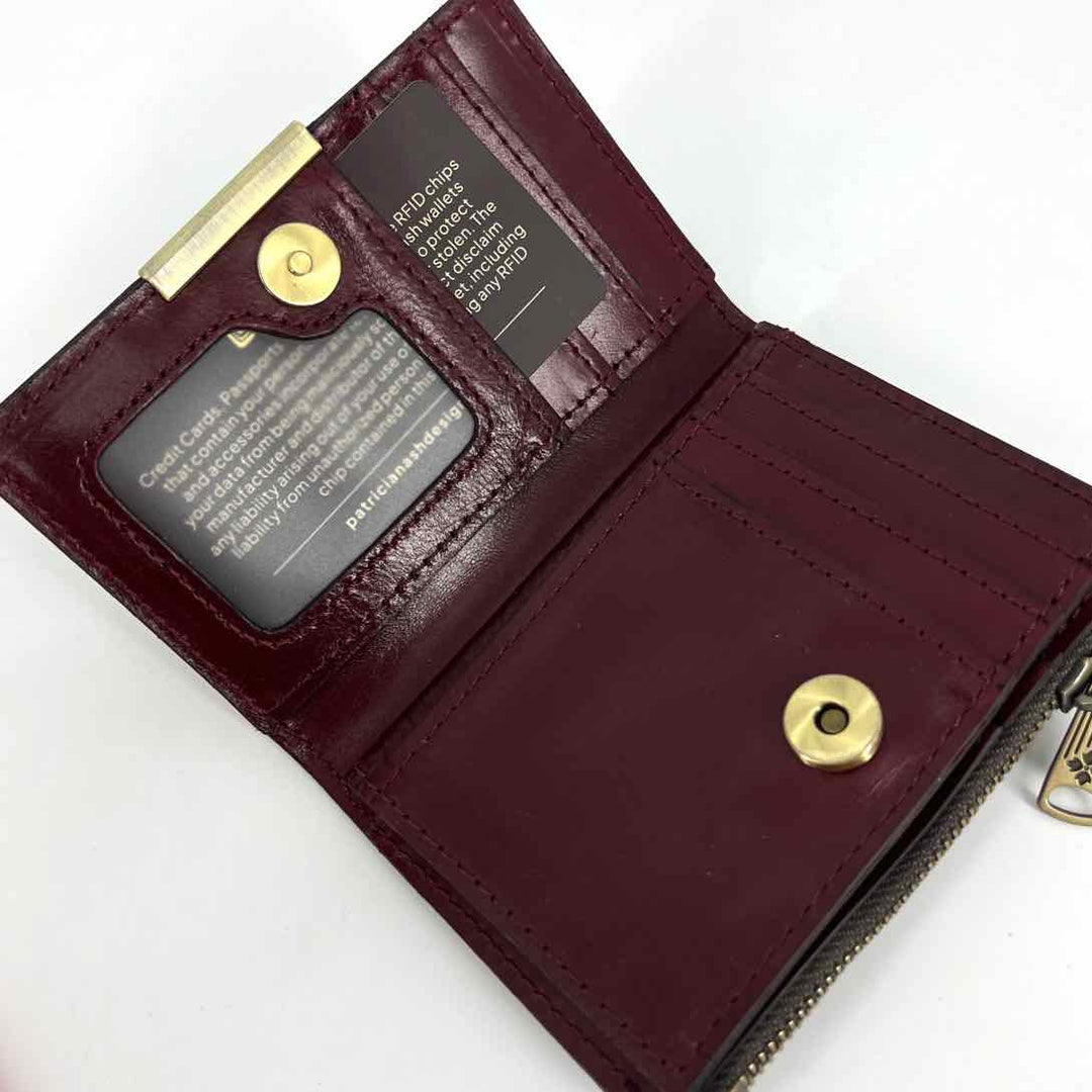 PATRICIA NASH Wallet