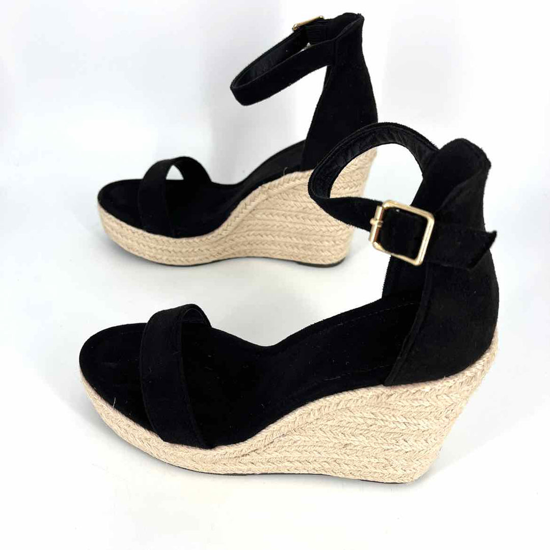 Shoe Size 39 Black Sandals
