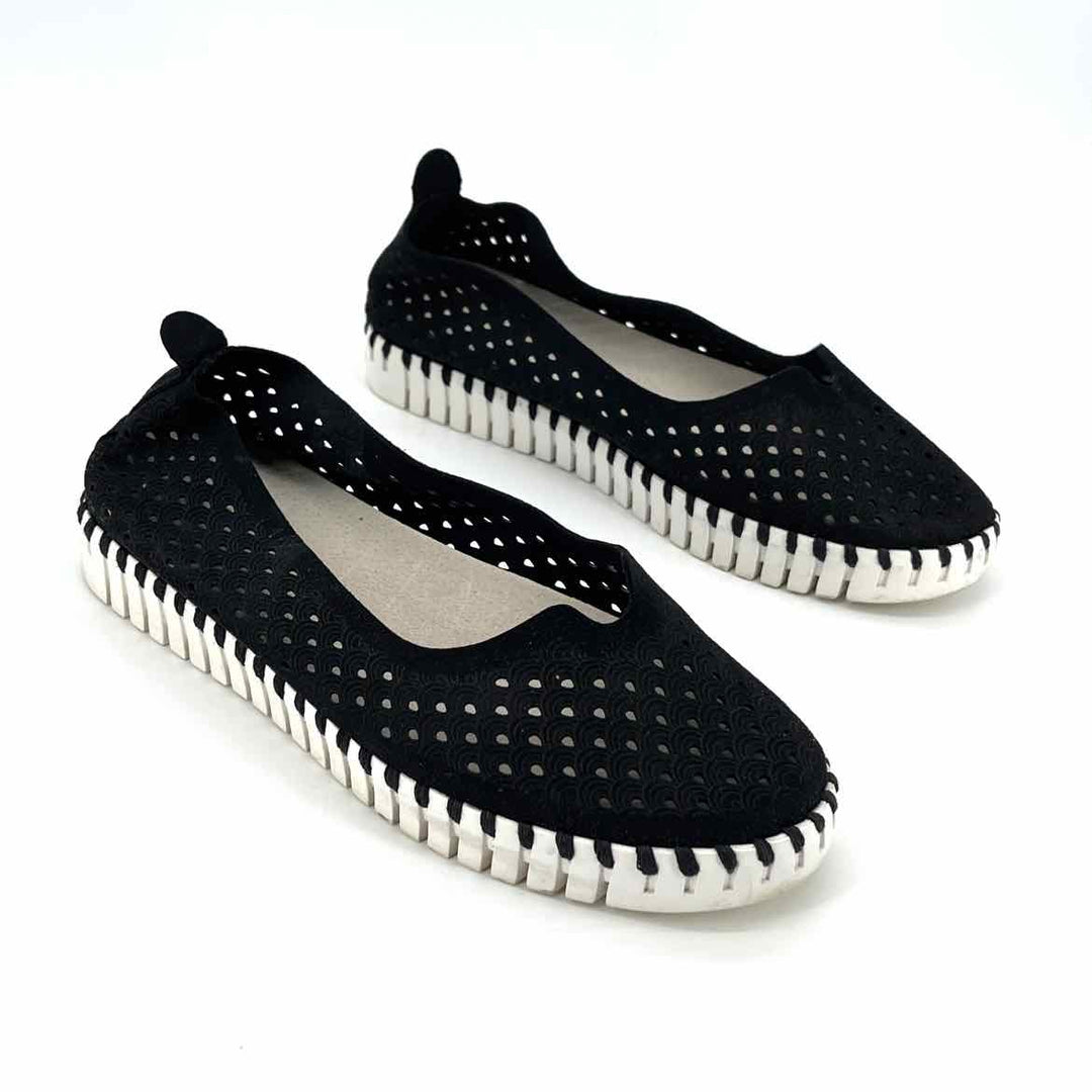 Shoe Size 38 ILSE JACOBSEN Black Flats
