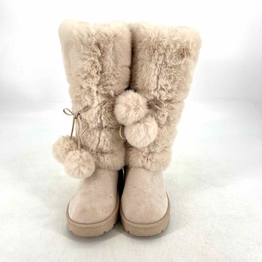 Shoe Size 9 Ivory Faux Fur Boots