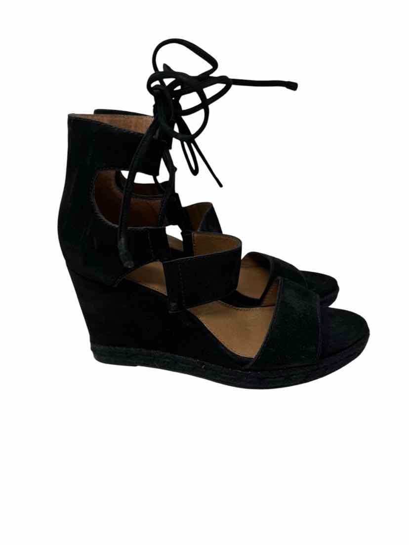 Shoe Size 7 Frye Black Suede Sandals