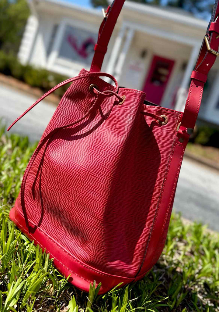 Louis Vuitton Luxury - Purse