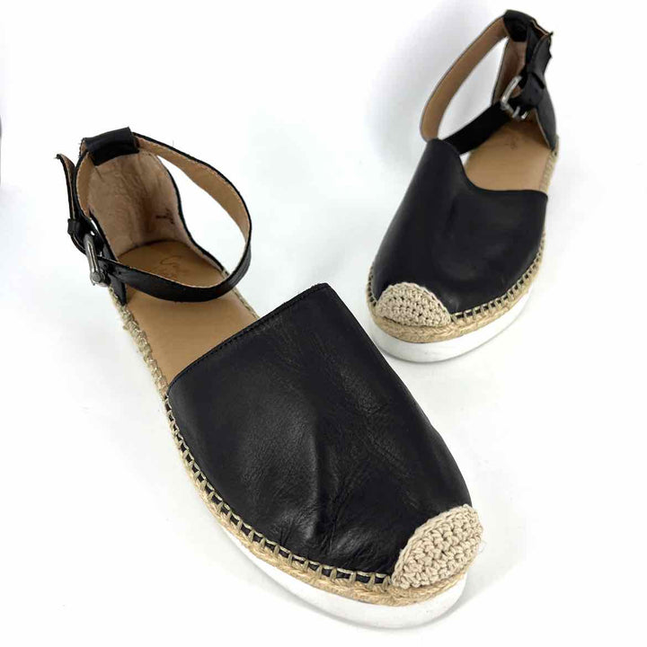 Shoe Size 10 CROWN VINTAGE Black Flats