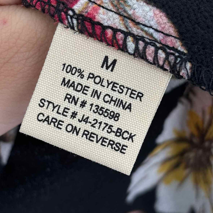 Size M Black Print Shirt