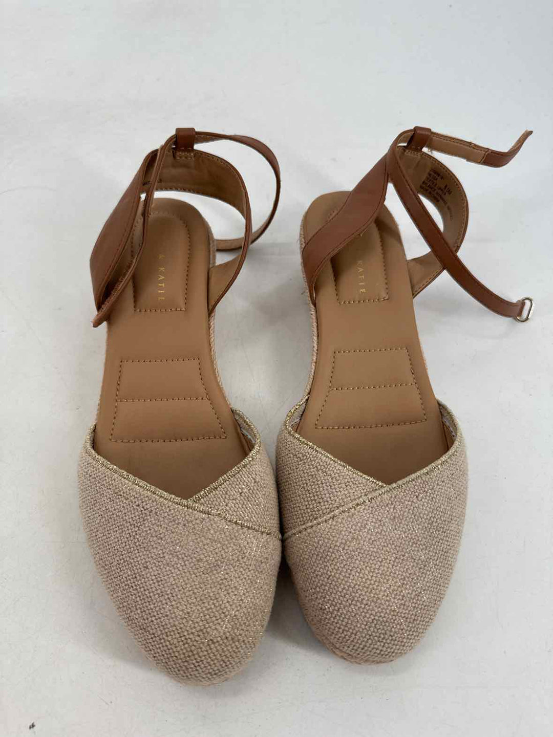 Shoe Size 8.5 KELLY & KATIE Tan Sandals