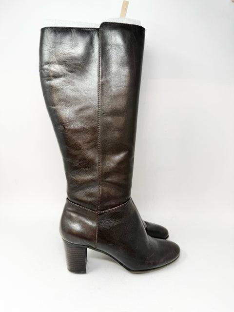 Shoe Size 7.5 Brown Boots