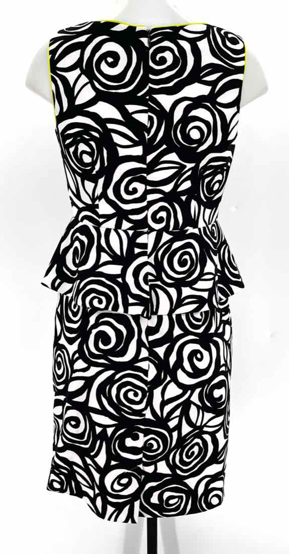 Size 6P White Dress