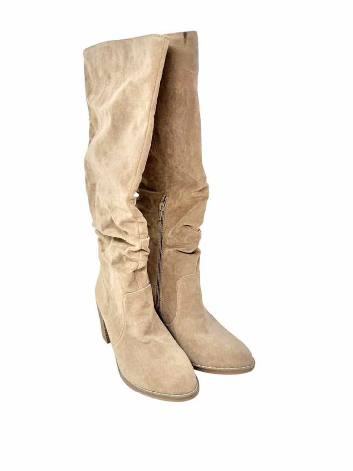 Shoe Size 8 UNIVERSAL THREAD Brown Boots