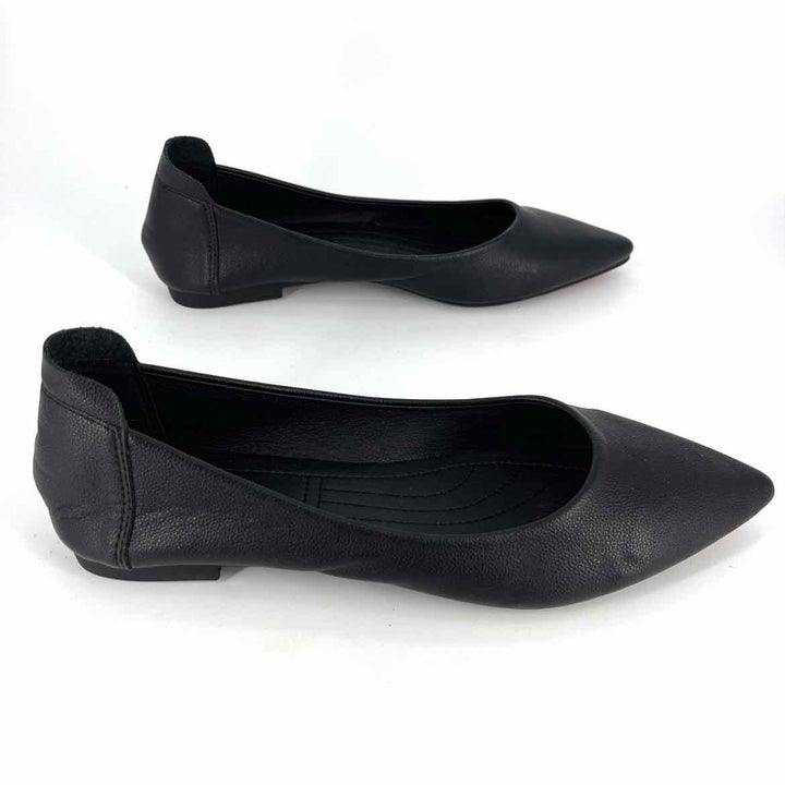 Shoe Size 9.5 Black Faux Leather Flats