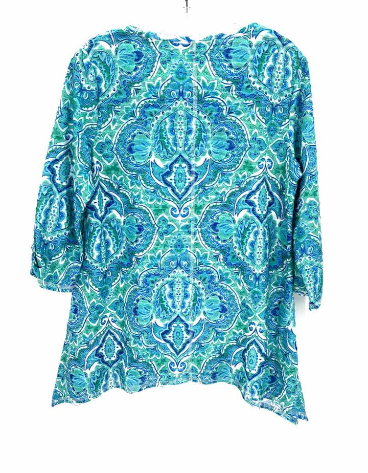 Size M Chico's Multi-Color Knit Shirt