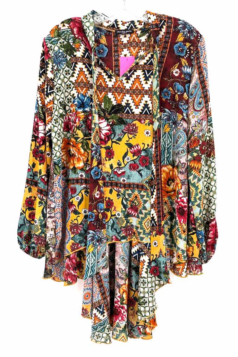Size M Multi-Color Shirt