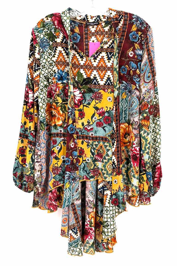 Size M Multi-Color Shirt