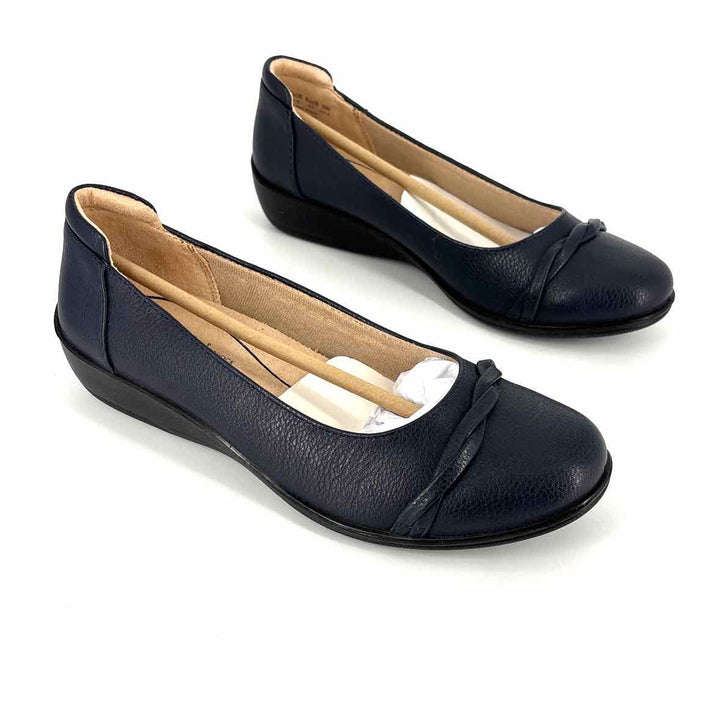 Shoe Size 7 LIFESTRIDE Navy Flats