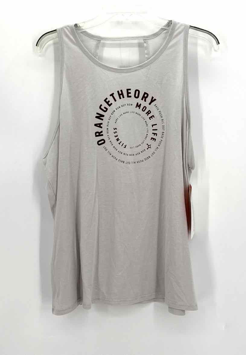 Size 2X Gray Shirt