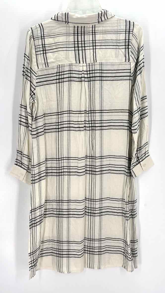 Size S Mud Pie Cream Dress