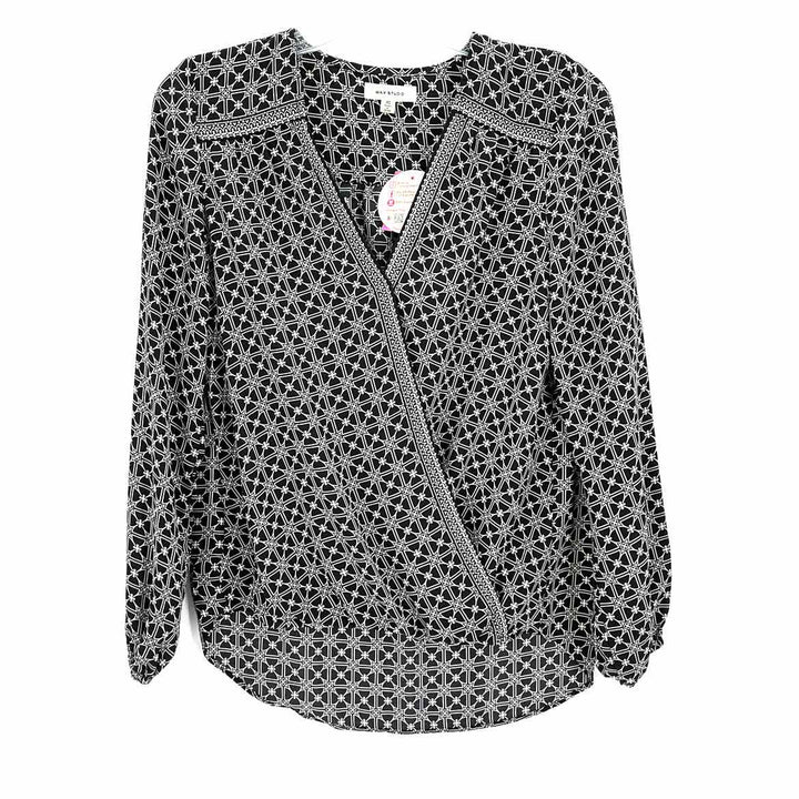 Size XS MAX STUDIO Black/White Shirt