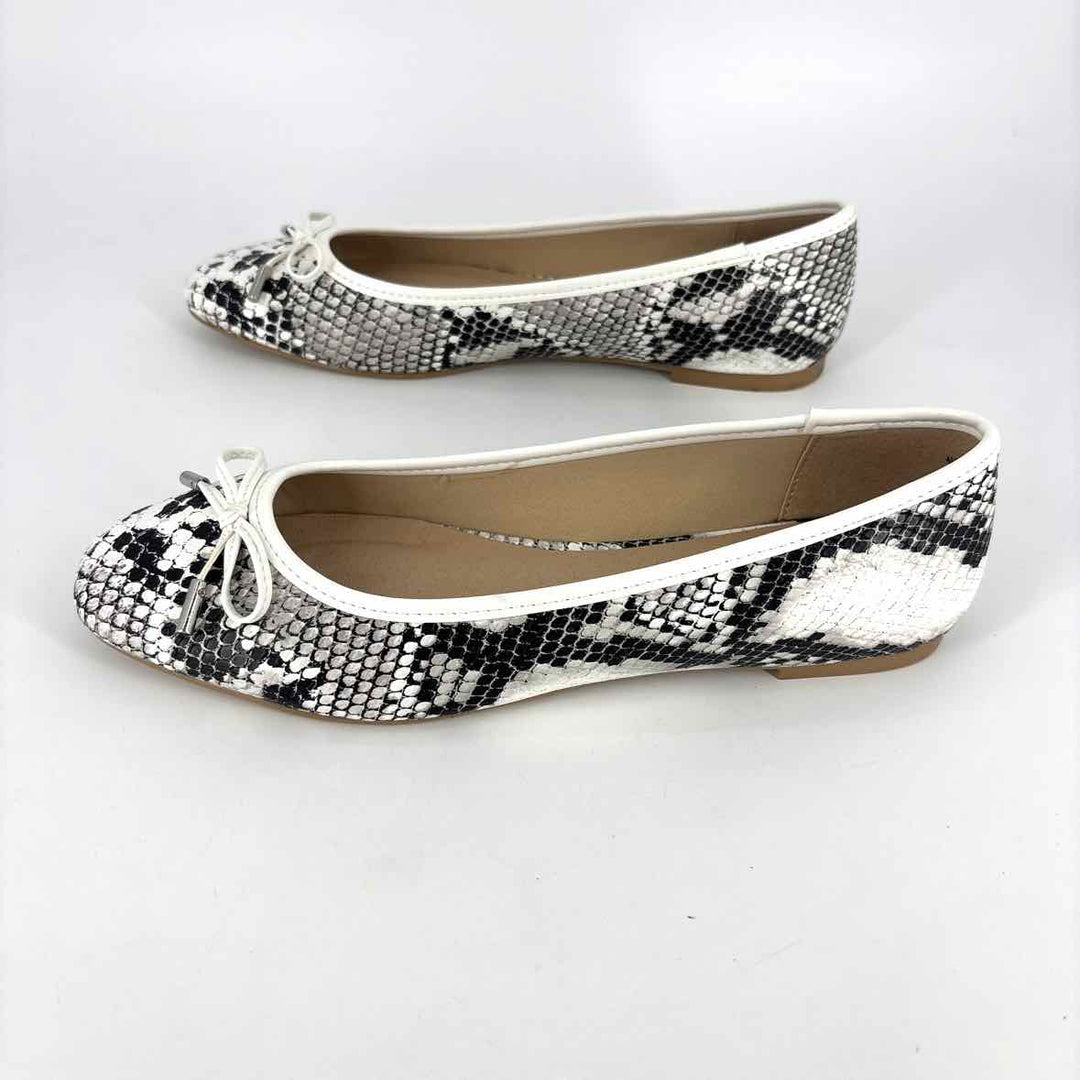 Shoe Size 8.5 Multi-Color Faux Leather Flats