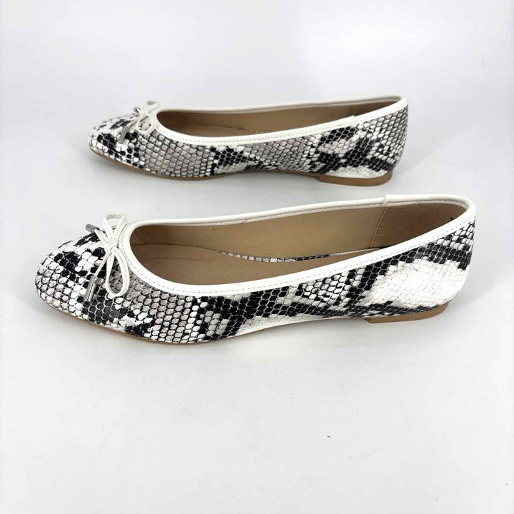 Shoe Size 8.5 Multi-Color Faux Leather Flats