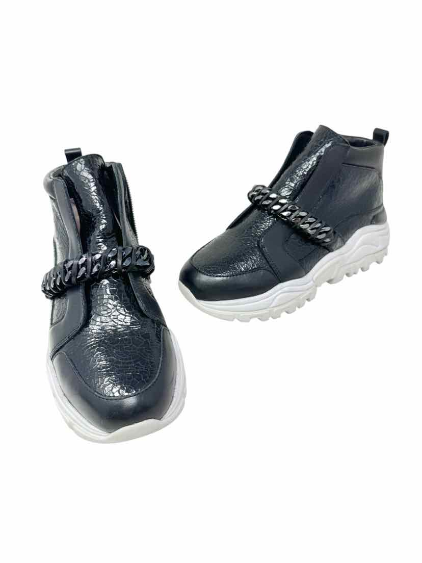 Shoe Size 37 M.GEMI Black Sneakers
