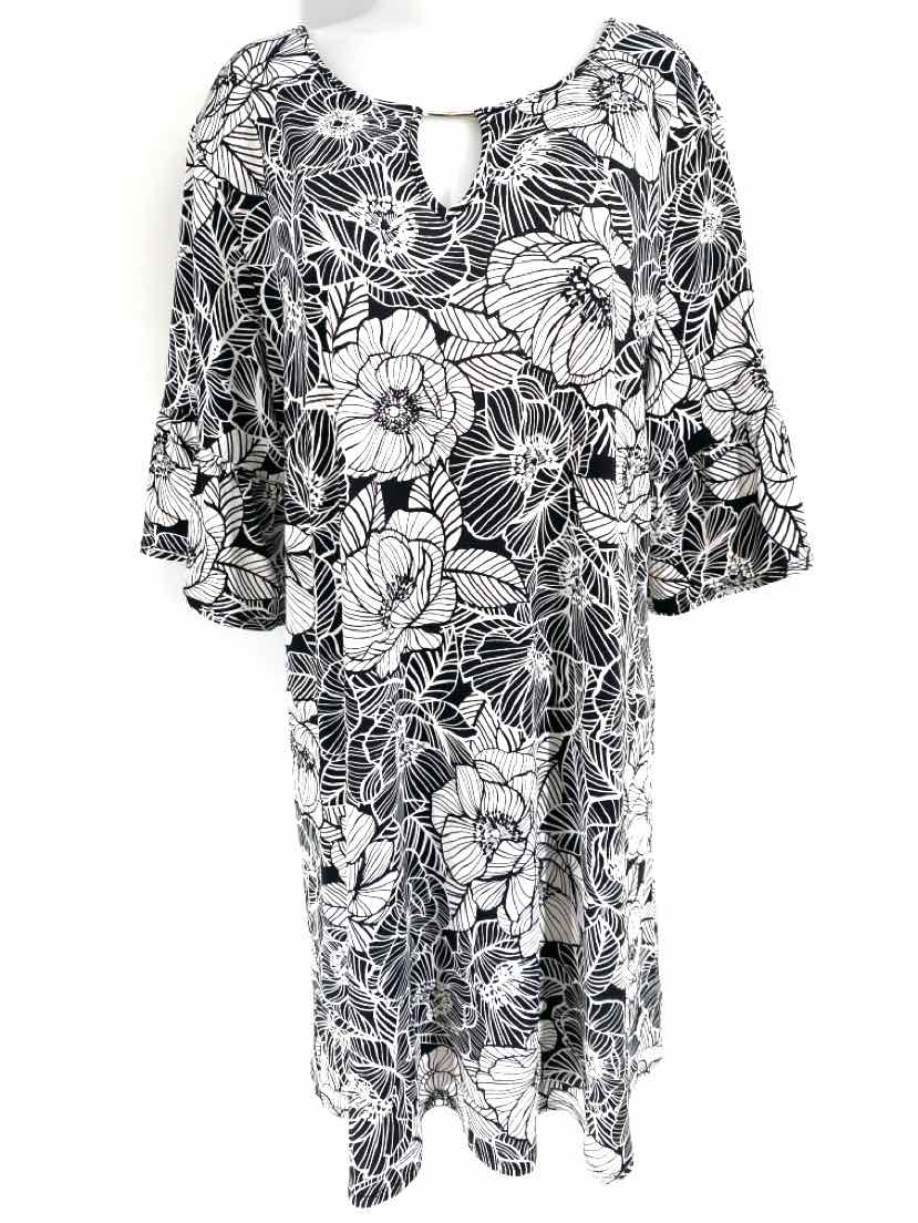 Size 1X Ruby Rd Black/White Dress