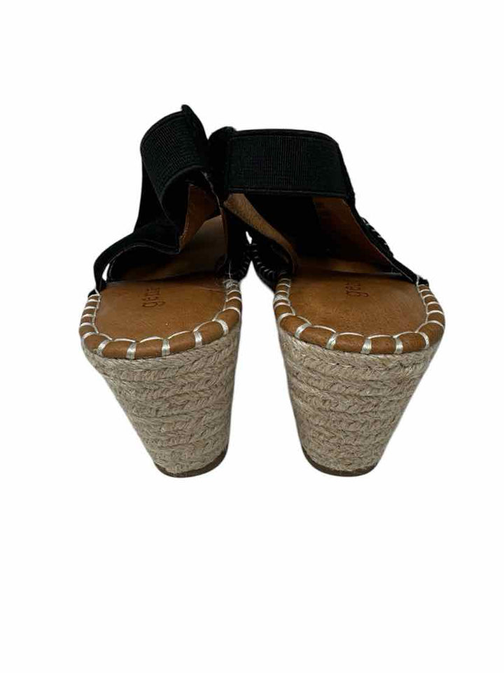Shoe Size 8.5 GENTLE SOULS Black Suede Sandals