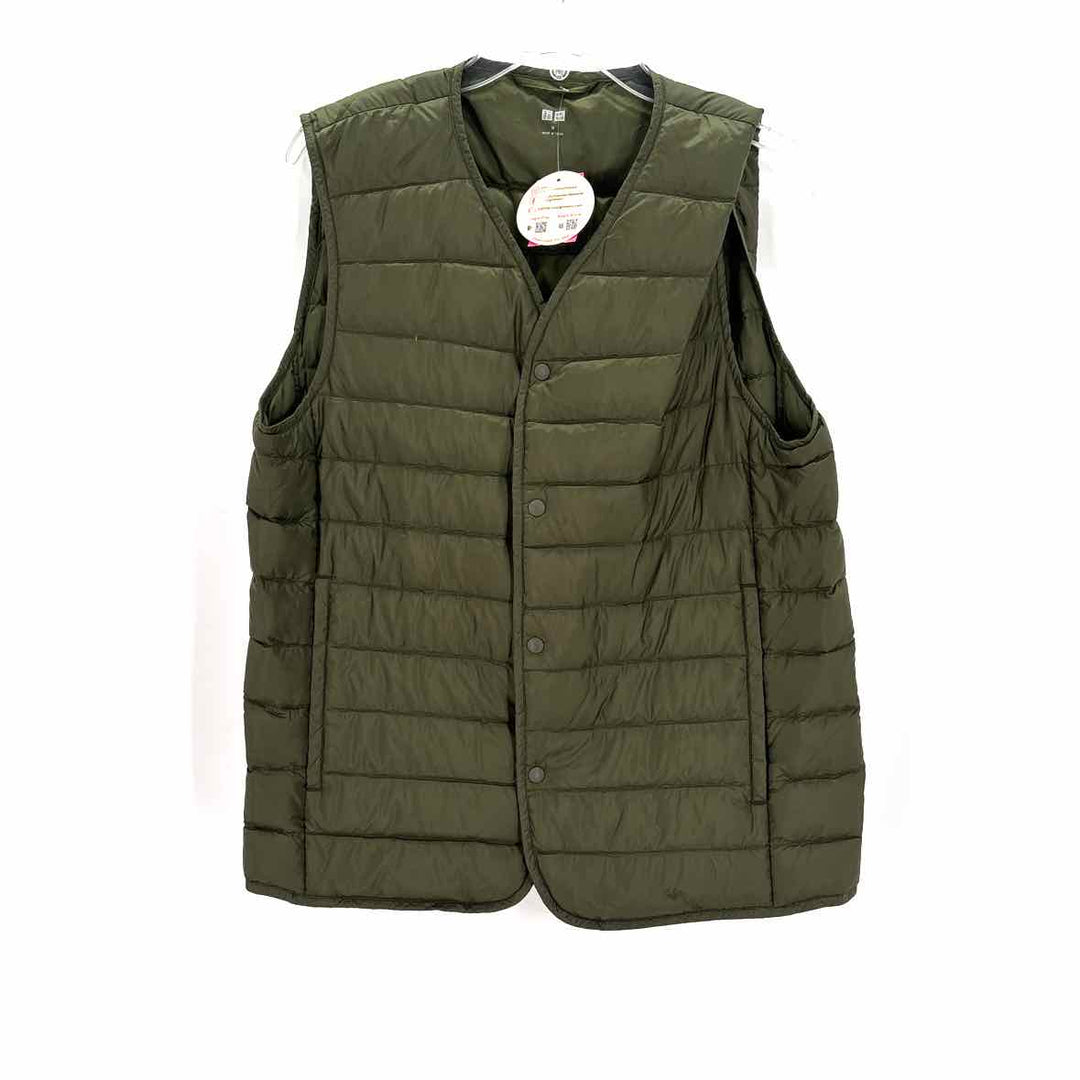 Size M UNIQLO Green Vest