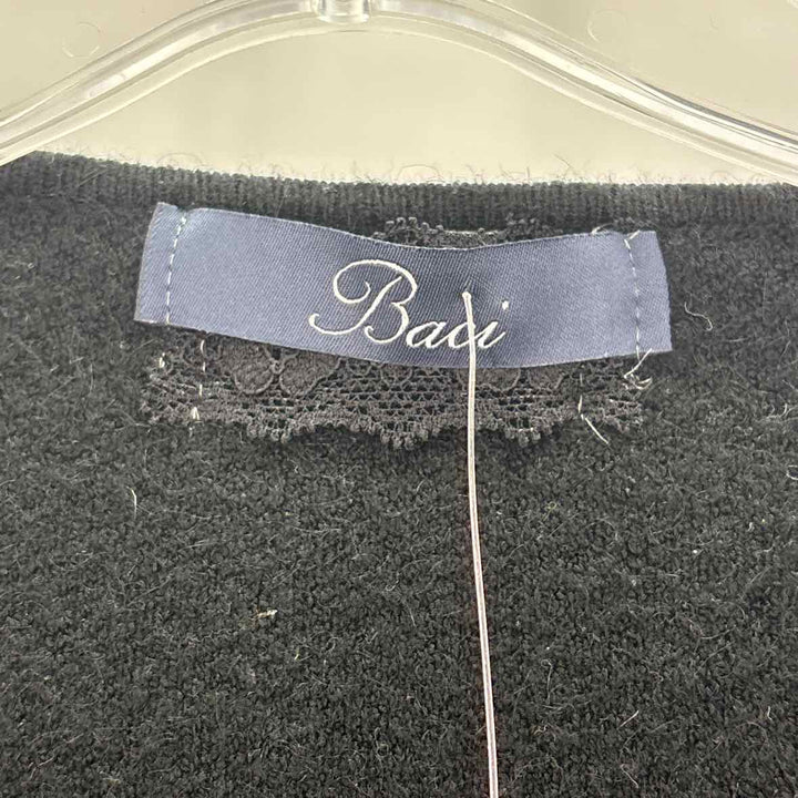 Size M/L Black Sweater