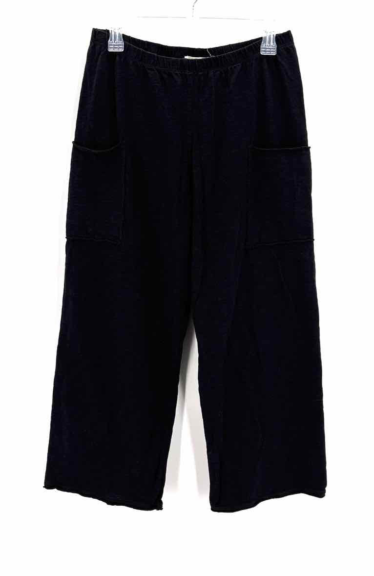 Size M Black Pants