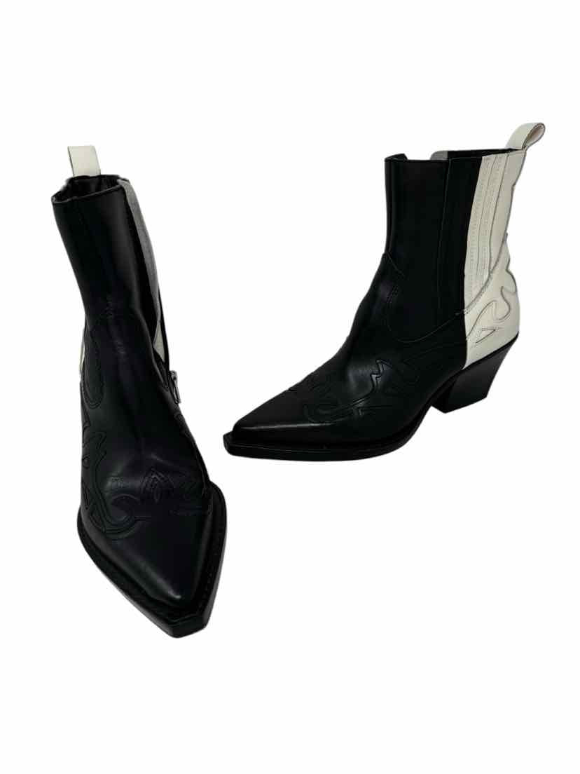 Shoe Size 7 Dolce Vita White Leather Boots